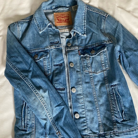 Levi’s Jean Jacket - Picture 1 of 5